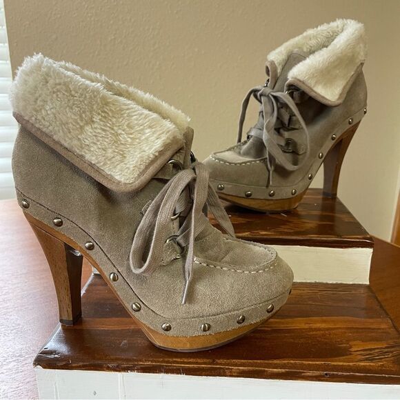 GUESS Wood Heel Platform Stiletto Boots Tan Suede Leather Cream Faux Fur sz 6.5 - Picture 2 of 13